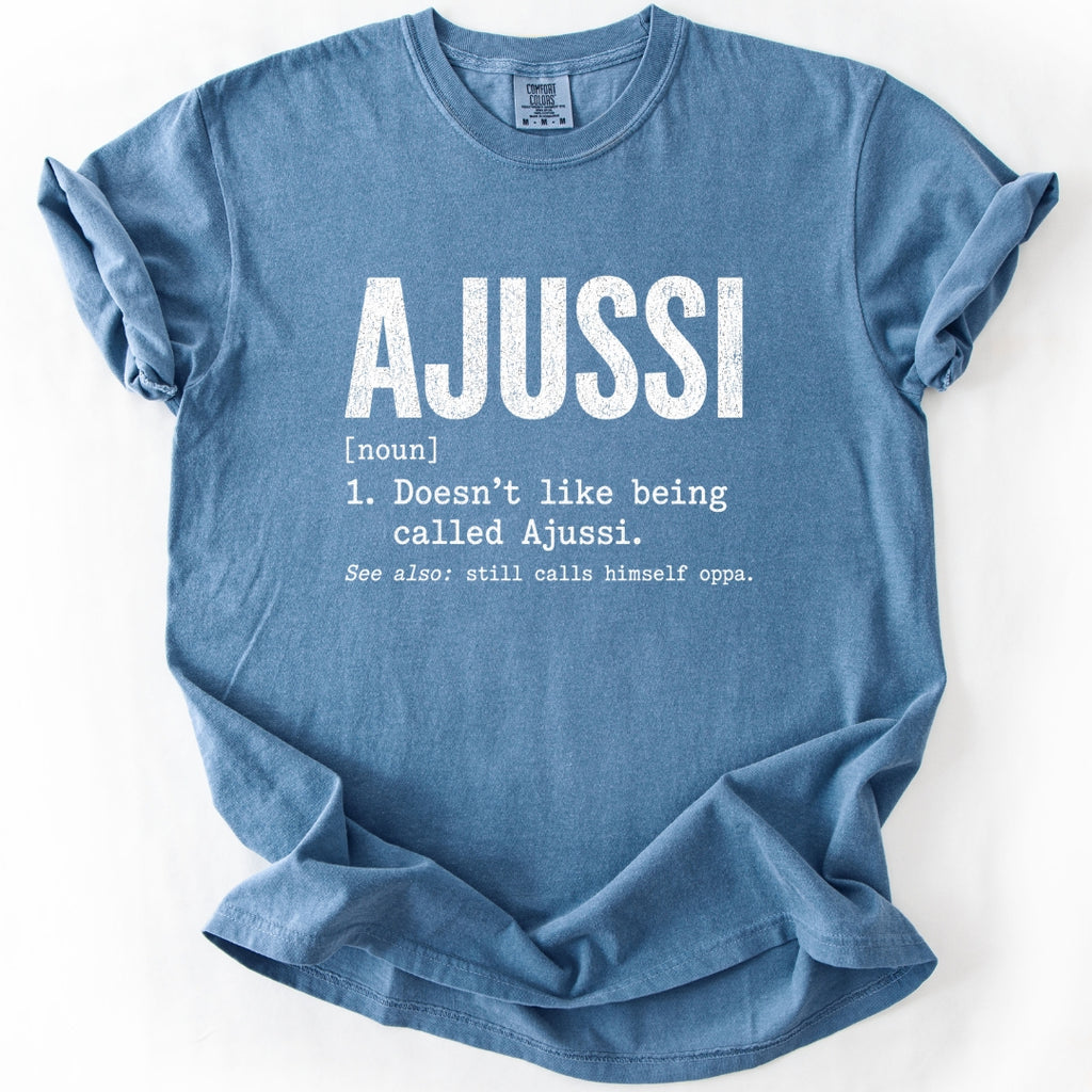 AJUSSI Definition | Funny Korean Man T-Shirt