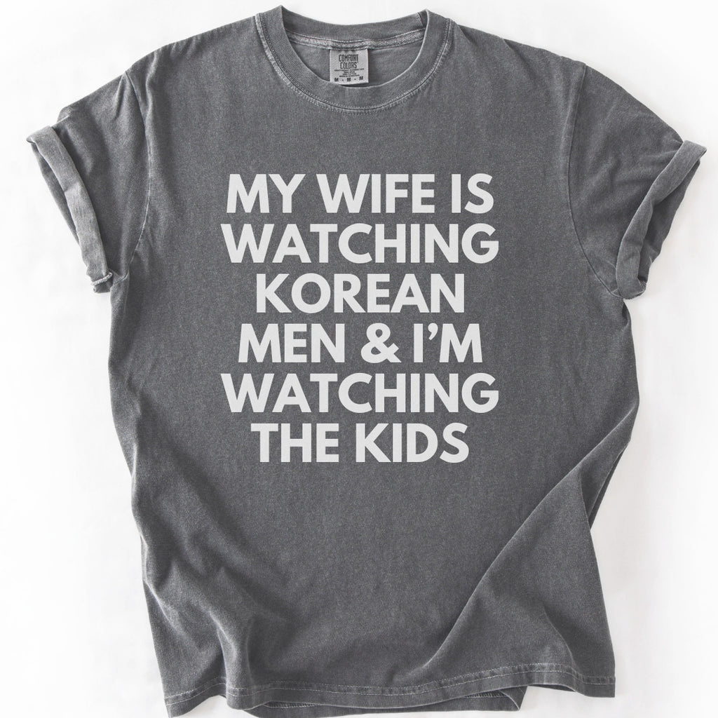 I’m Watching the Kids | Funny K-Drama & K-Pop T-Shirt