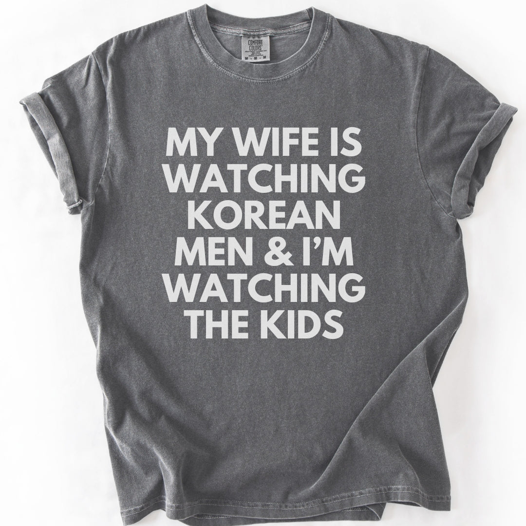 I’m Watching the Kids | Funny K-Drama & K-Pop T-Shirt